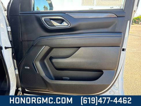 Used 2023 GMC Yukon AT4 w/ Technology Package image 26