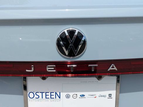 Certified 2026 Volkswagen Jetta SE FWD image 13