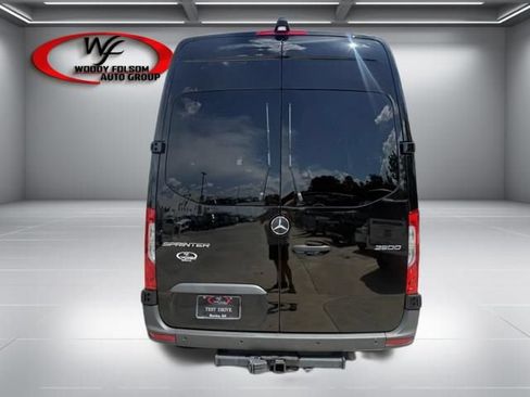 Used 2024 Mercedes-Benz Sprinter 2500 image 10