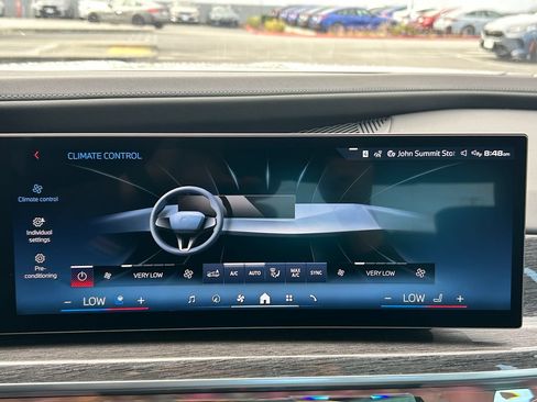 New 2026 BMW i7 M70 w/ Executive Package AWD/4WD image 24