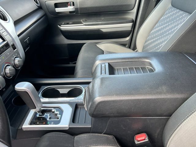 Used 2019 Toyota Tundra SR5 w/ Convenience Package AWD/4WD image 29