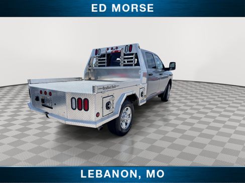 Used 2024 RAM 2500 Tradesman w/ Chrome Appearance Group AWD/4WD image 8