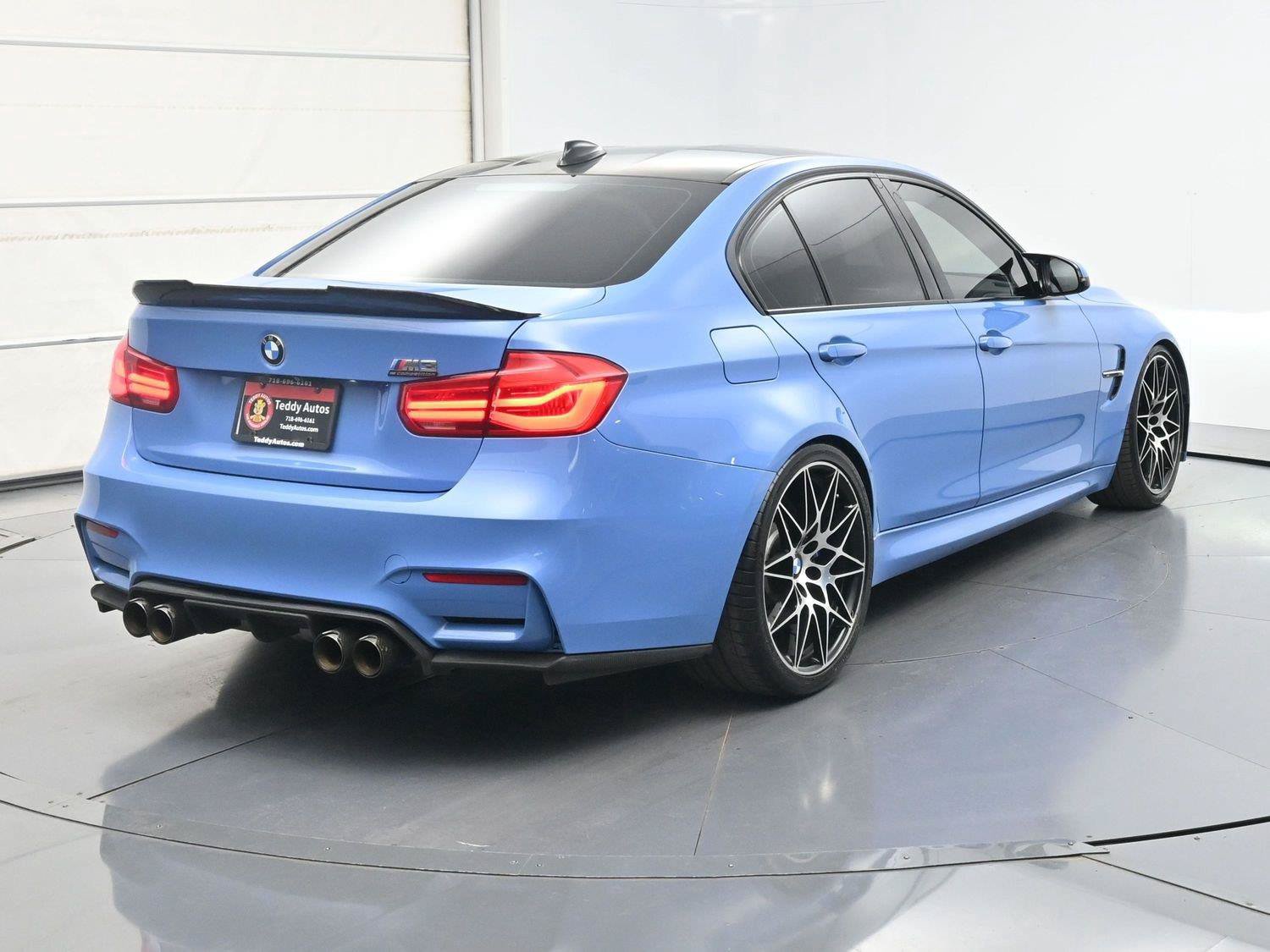 Used 2018 BMW M3 RWD image 33
