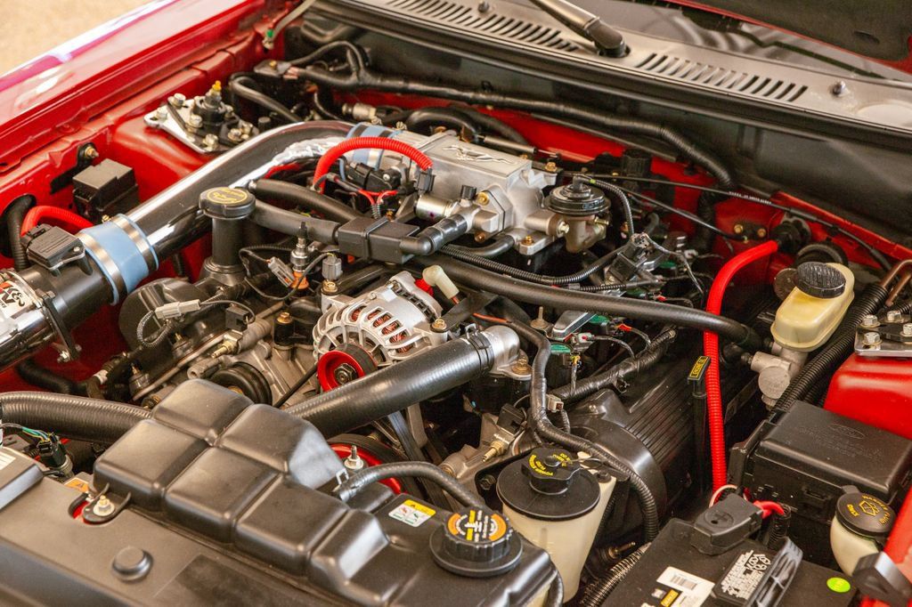 Used 2001 Ford Mustang GT RWD image 3