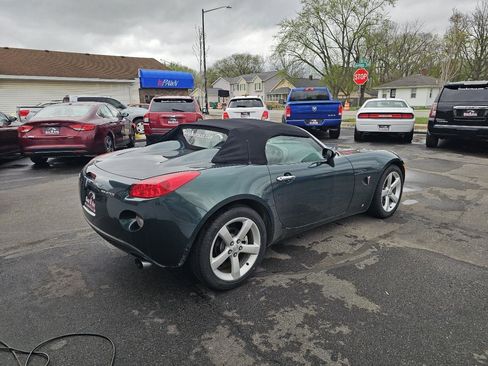Used 2006 Pontiac Solstice Convertible w/ Premium Package image 12