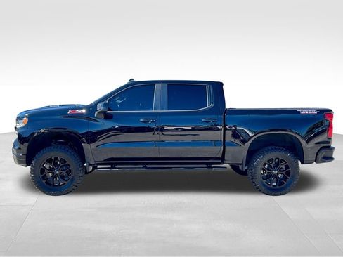 Used 2022 Chevrolet Silverado 1500 LT Trail Boss w/ Convenience Package II image 9