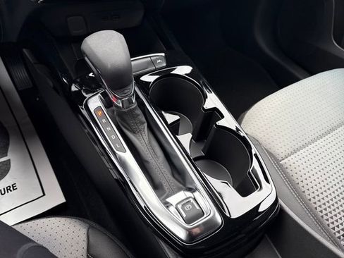 New 2026 Chevrolet Trax LT w/ LT Convenience Package image 18