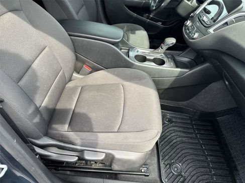 Used 2021 Chevrolet Malibu RS FWD image 15