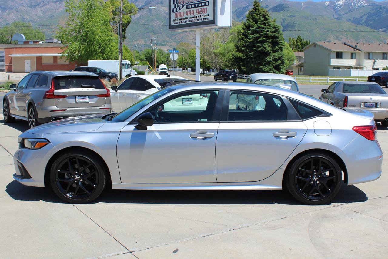 Used 2024 Honda Civic Sport image 12