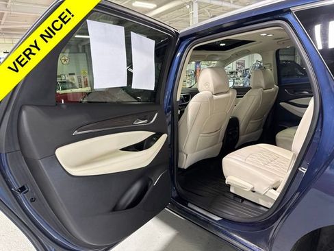 Used 2022 Buick Enclave Avenir w/ Avenir Technology Package AWD/4WD image 24