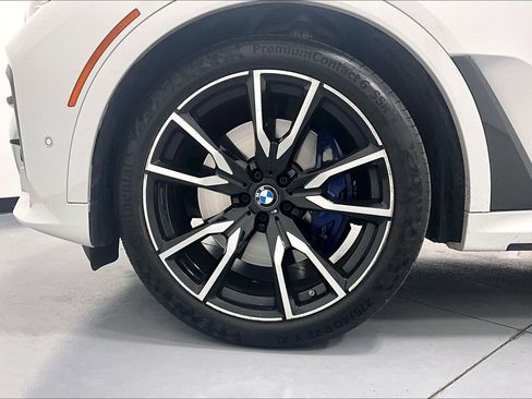 Used 2019 BMW X7 xDrive50i w/ Dynamic Handling Package image 11
