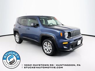 Used 2023 Jeep Renegade Latitude AWD/4WD video 1