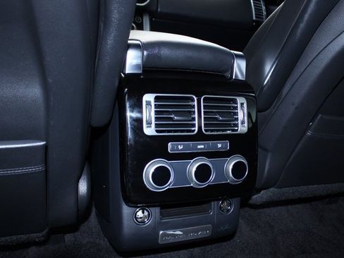 Used 2016 Land Rover Range Rover image 24