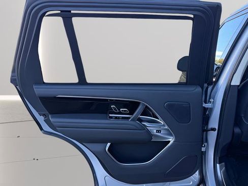 Certified 2023 Land Rover Range Rover Long Wheelbase SE image 31