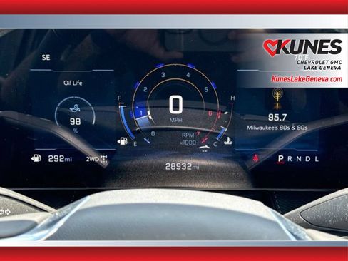 Used 2025 Chevrolet Equinox LT AWD/4WD image 19
