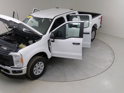 Certified 2023 Ford F250 XL w/ XL Chrome Package image 55