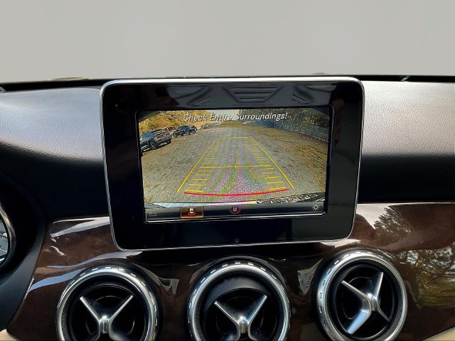 Used 2016 Mercedes-Benz GLA 250 image 16