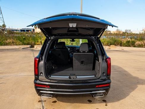 New 2025 Cadillac XT6 Premium Luxury w/ Platinum Package image 10
