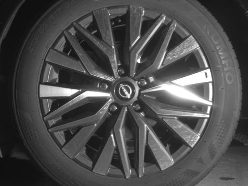 Used 2025 Nissan Altima 2.5 SV image 14