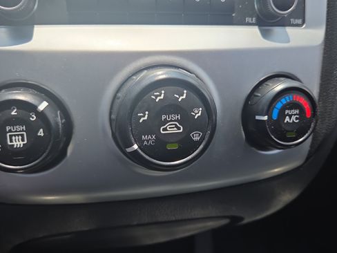 Used 2009 Kia Sportage LX FWD image 25