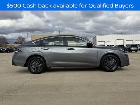 New 2026 Nissan Sentra SV image 2