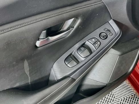 Used 2023 Nissan Sentra SV FWD image 17