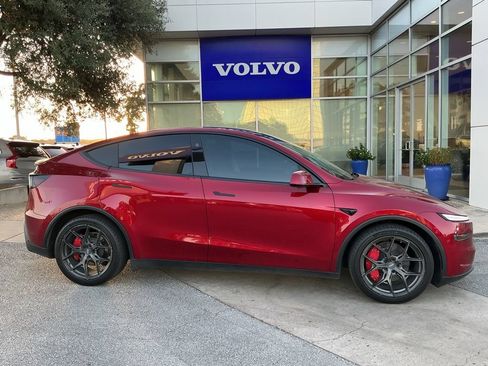 Used 2026 Tesla Model Y Long Range AWD/4WD image 2