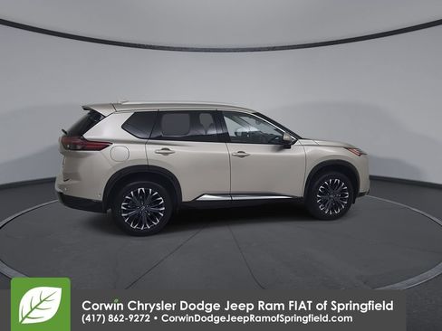 Used 2026 Nissan Rogue Platinum w/ Platinum Premium Package AWD/4WD image 16