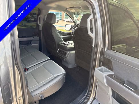 Used 2022 Ford F150 Lariat image 13