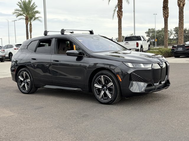 Used 2026 BMW iX xDrive45 w/ Premium Package AWD/4WD image 5