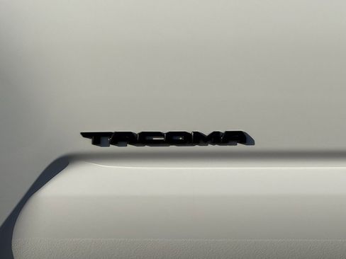 Used 2022 Toyota Tacoma TRD Off-Road image 38