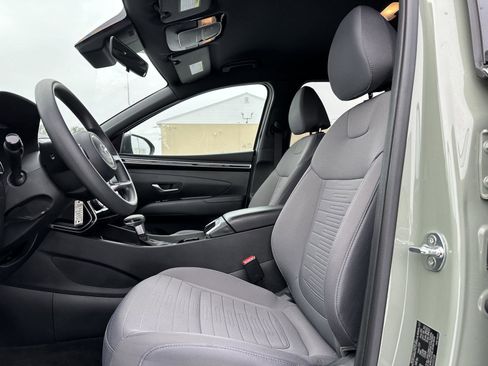 Certified 2024 Hyundai Santa Cruz SE image 11