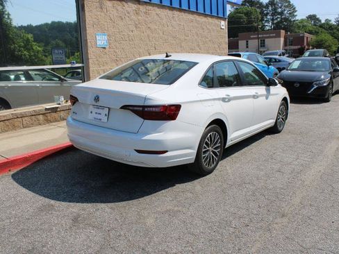 Used 2021 Volkswagen Jetta SE FWD image 4