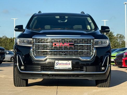 Used 2021 GMC Acadia Denali w/ Denali Technology Package FWD image 2