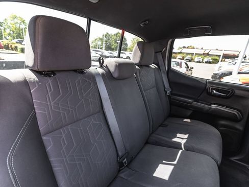 Used 2017 Toyota Tacoma TRD Sport w/ Tow Package RWD image 32