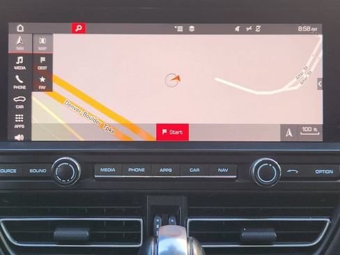 Used 2019 Porsche Macan AWD/4WD image 21