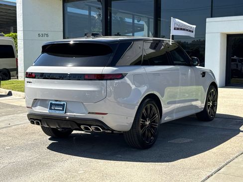 Used 2025 Land Rover Range Rover Sport Dynamic SE AWD/4WD image 15