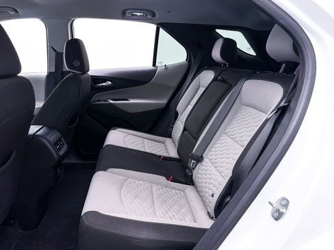 Used 2021 Chevrolet Equinox LS w/ LS Convenience Package FWD image 32