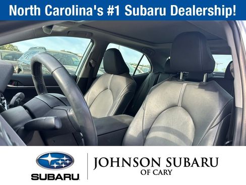 Used 2021 Toyota Camry XLE image 8