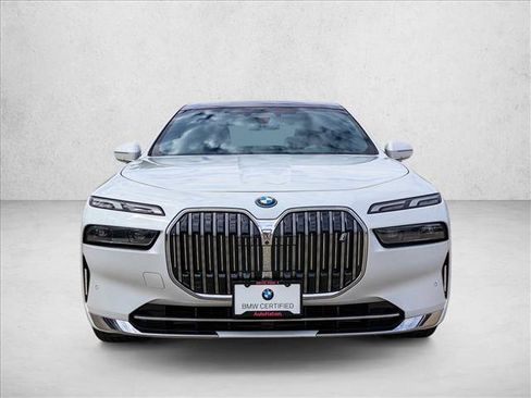 Certified 2024 BMW i7 xDrive60 RWD image 2