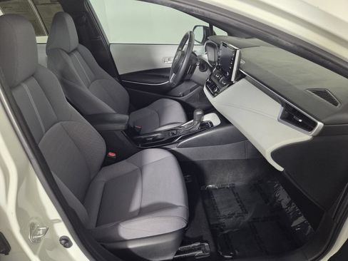 Used 2021 Toyota Corolla SE FWD image 32
