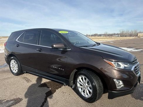Used 2020 Chevrolet Equinox LT image 10