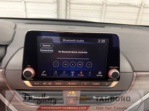Used 2025 Nissan Altima 2.5 SV FWD image 44