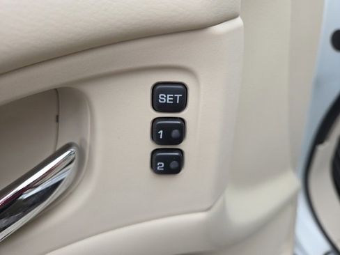 Used 2019 Nissan Murano Platinum image 16