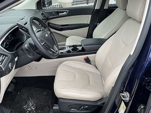 Used 2016 Ford Edge Titanium w/ Equipment Group 302A image 15