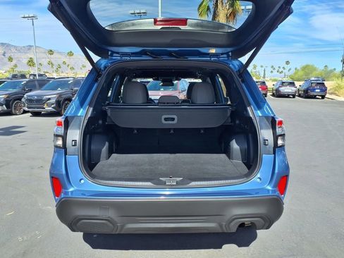 Certified 2025 Subaru Forester Premium AWD/4WD image 14
