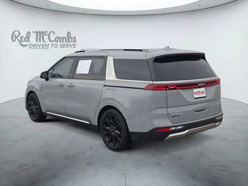 Used 2023 Kia Carnival SX Prestige FWD image 3