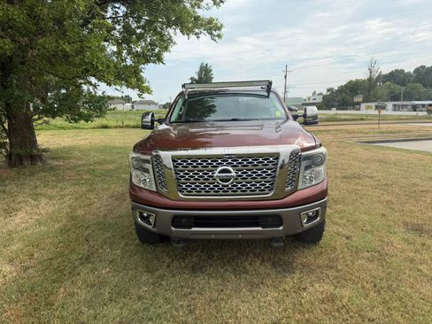Used 2017 Nissan Titan Platinum Reserve AWD/4WD image 2