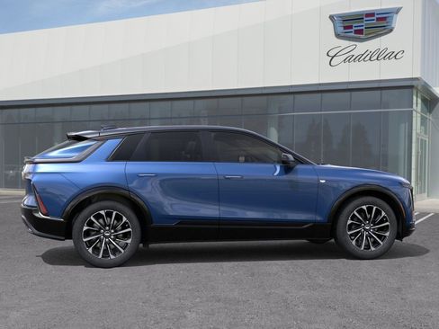 New 2026 Cadillac Lyriq Sport image 6