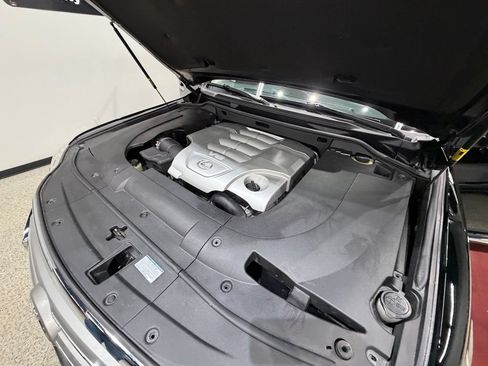Used 2014 Lexus LX 570 4WD image 64